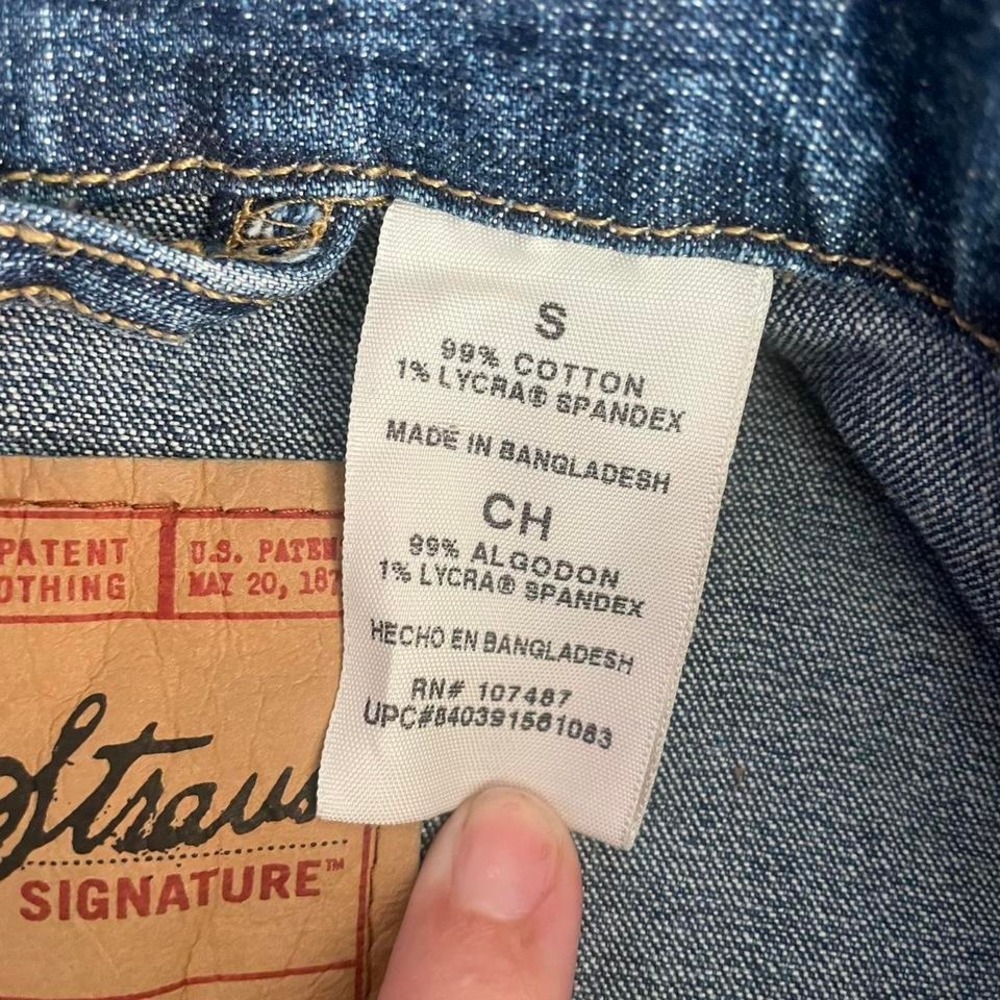 Levi's Straus Jean Jacket - Picture 6 of 6